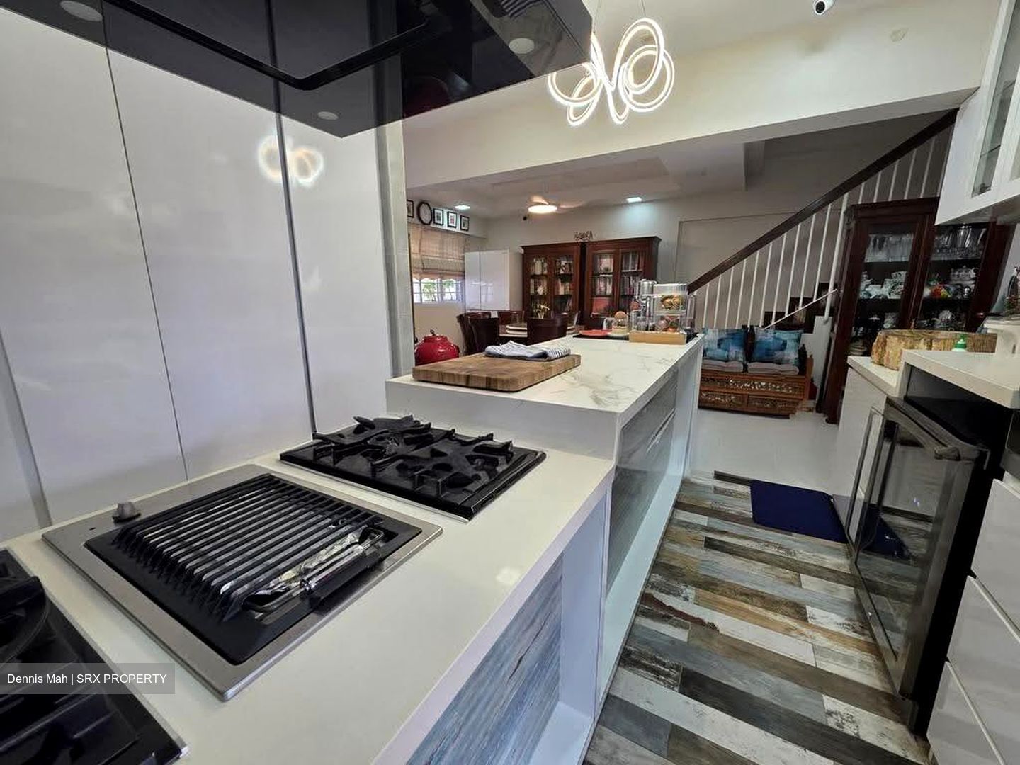 Blk 533 Hougang Avenue 6 (Hougang), HDB Executive #606996291